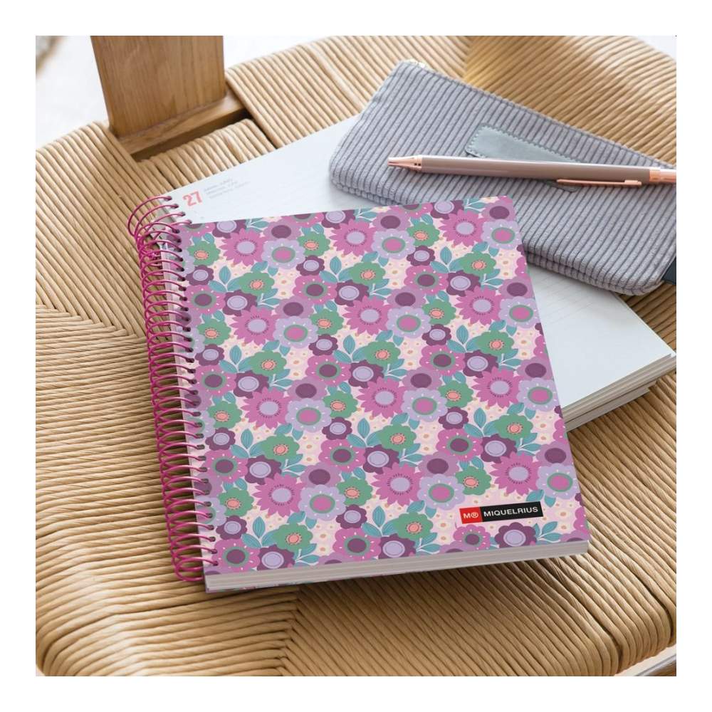 Cuaderno A5 Espiral Flores Violetas